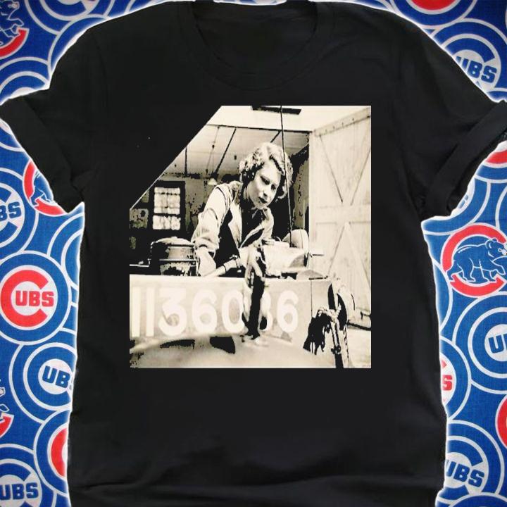 Queen Elizabeth Jeep Mechanic Shirt t-shirt