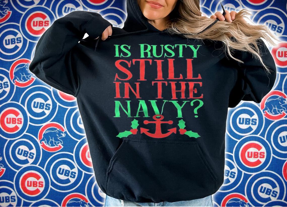 Is Rusty still in the navy T-shirt hoodie