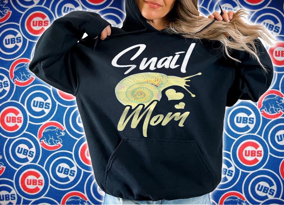 Snail Shirt Funny Snail Mom I Love Snails Joke Snail Lover Shirt hoodie
