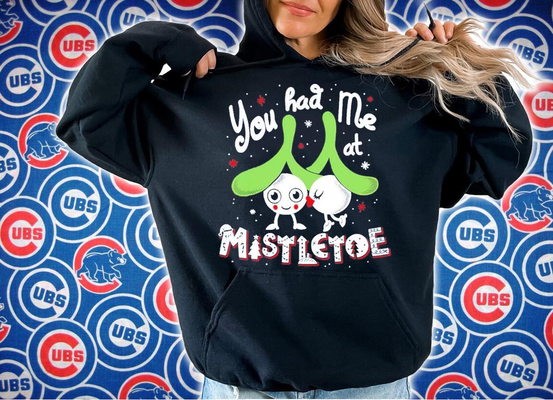 You Had Me at Mistletoe Cute Kissing Xmas Cartoon shirt hoodie