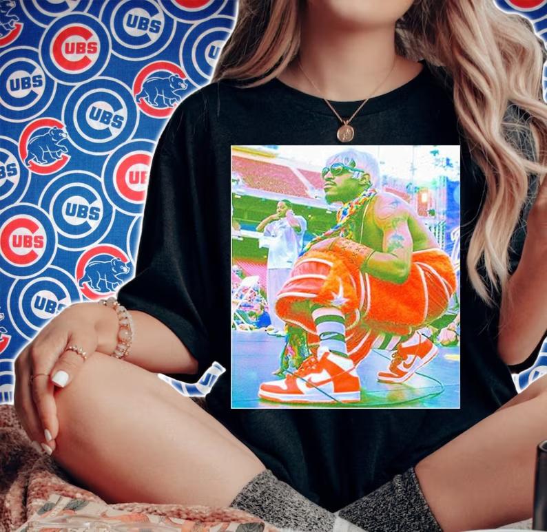 Outkast 90S Rap Travis Scott Astroworld Wu Tang Tribe Called Quest Tour Concert Atlanta Jordan Hip Hop Outlander Magazine T-Shirt woman shirt
