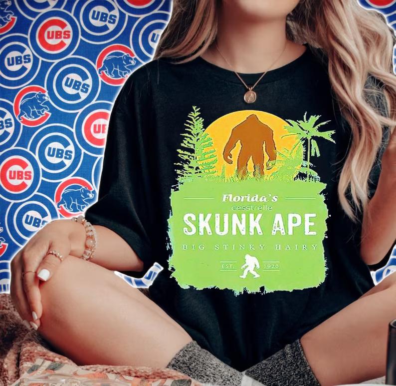 Bigfoot Florida's cersstrelle skunk ape big stink haipy est 1920 T-shirt woman shirt