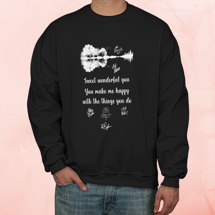 Sweatshirt