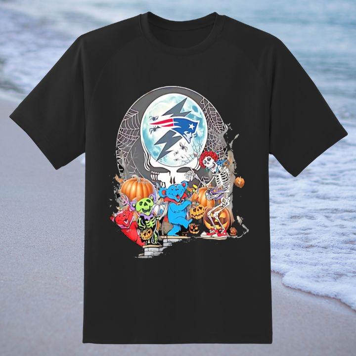 Personalized New England Patriots Bears Skeleton Pumpkin Grateful Dead Halloween T-Shirt